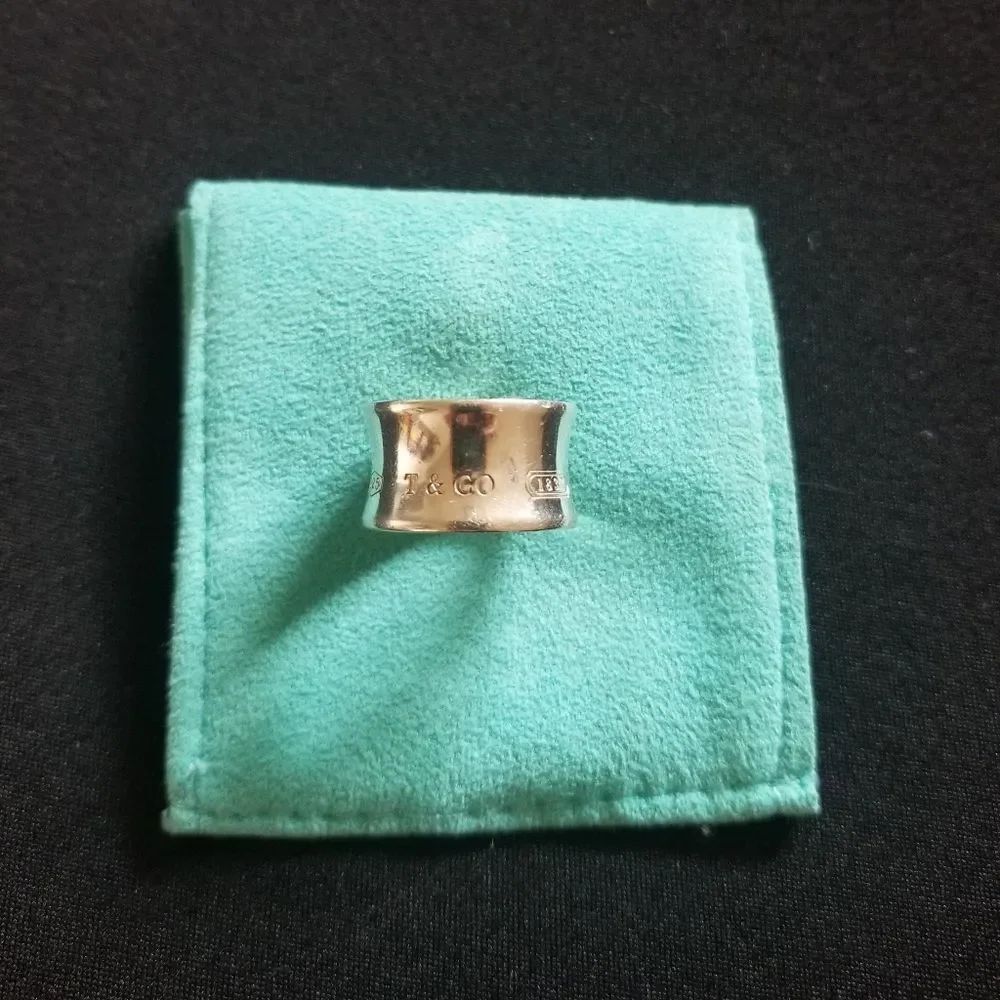 Tiffany & Co. Wide Concave Ring